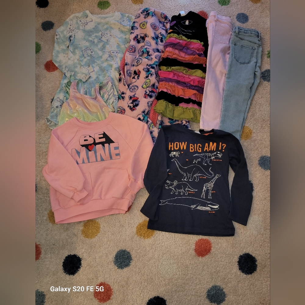 Toddler Girl Clothes * 8 Piece * Size 4T To 5T * Dresses * Jeans * Sewater *